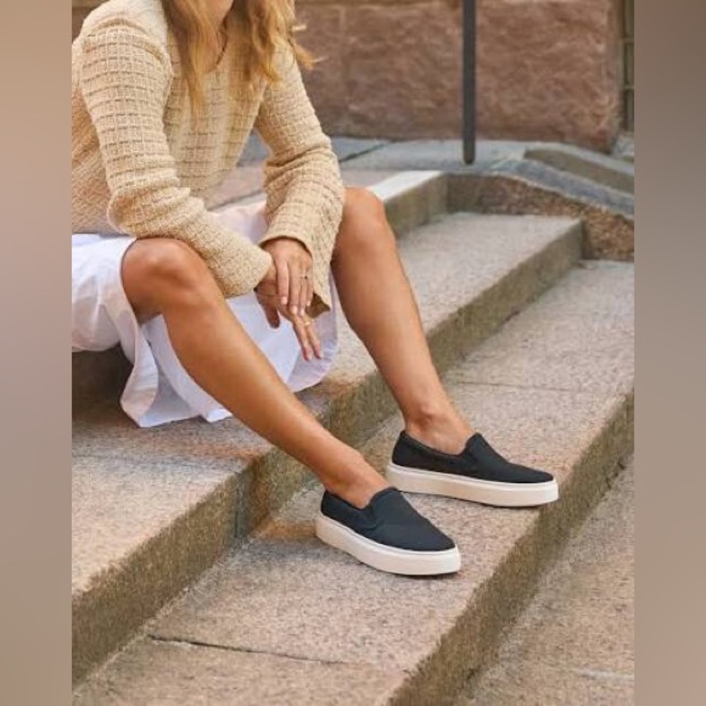 ABEO Jumpstreet Slip On Black Womans 5